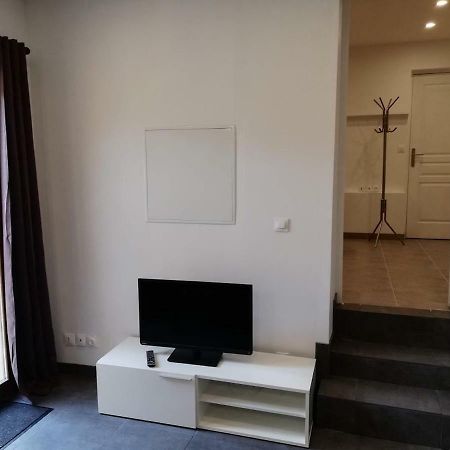 Maison Duplex & Appartement Sur Cour La Ferte-Gaucher Ngoại thất bức ảnh