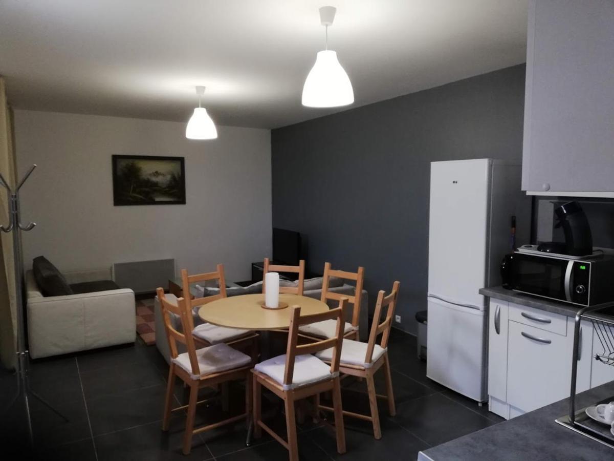 Maison Duplex & Appartement Sur Cour La Ferte-Gaucher Ngoại thất bức ảnh